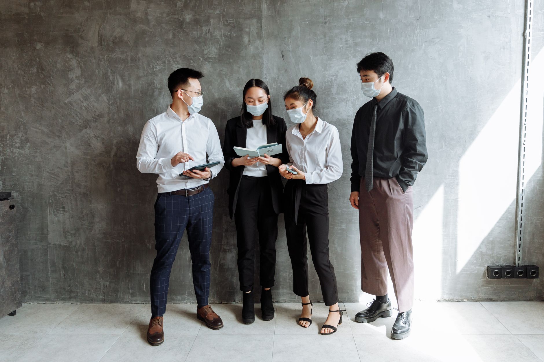 Building an SEO Team Structure: Who Do You Hire First? - Professional photography