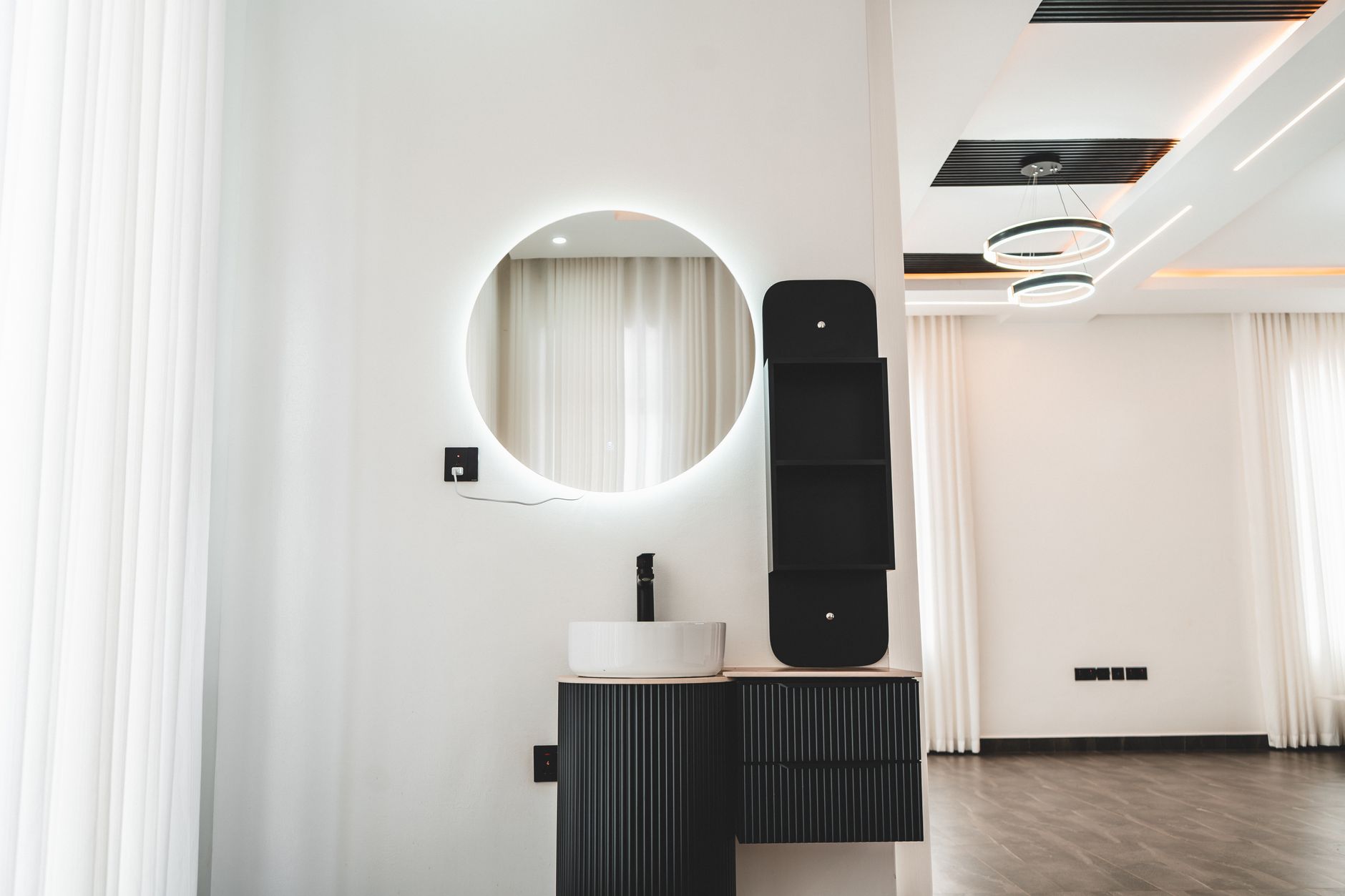 How to Check Whether a Home Accessory Will Last Beyond Its First Season
