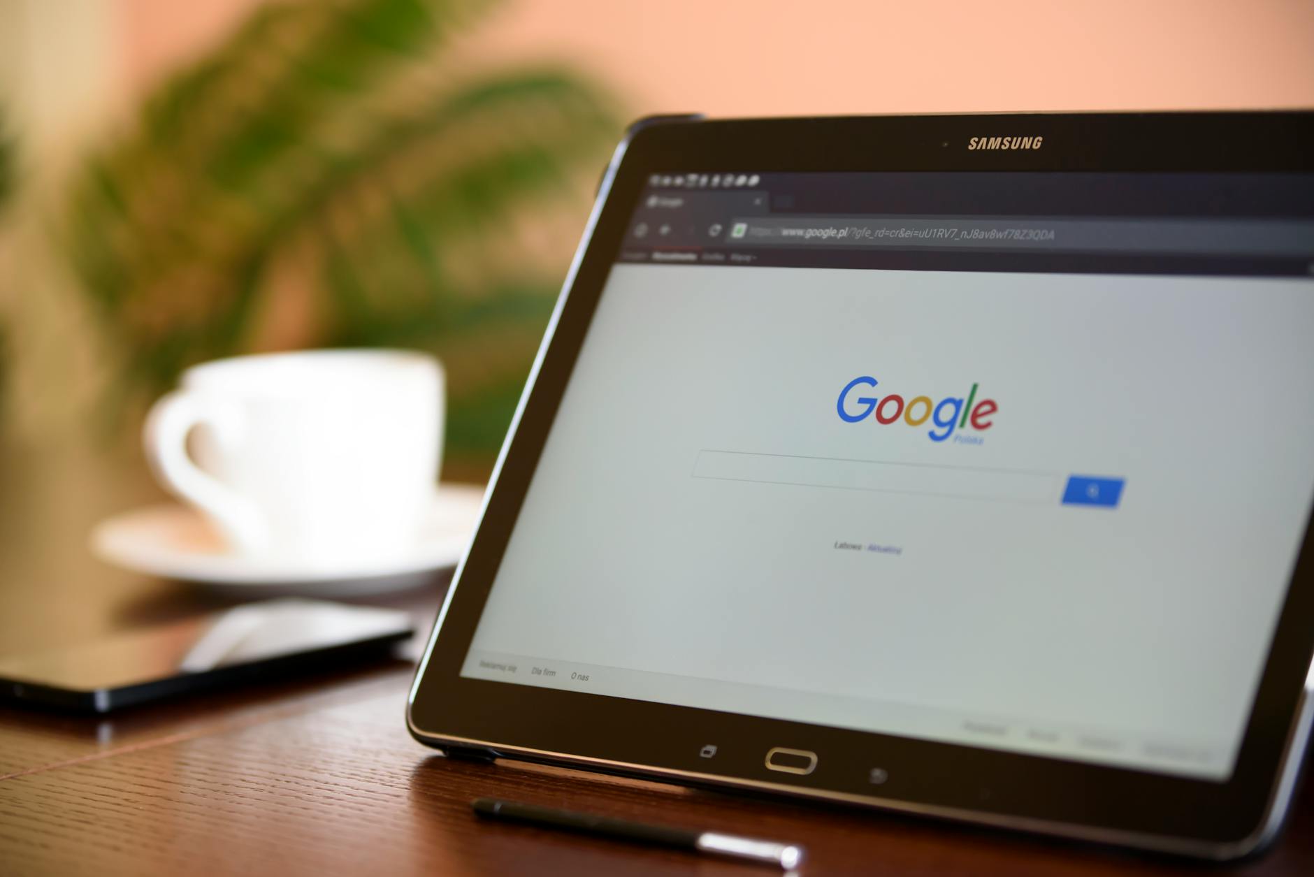 Improve Google Shopping with SEO-Optimized Product Data & Feeds