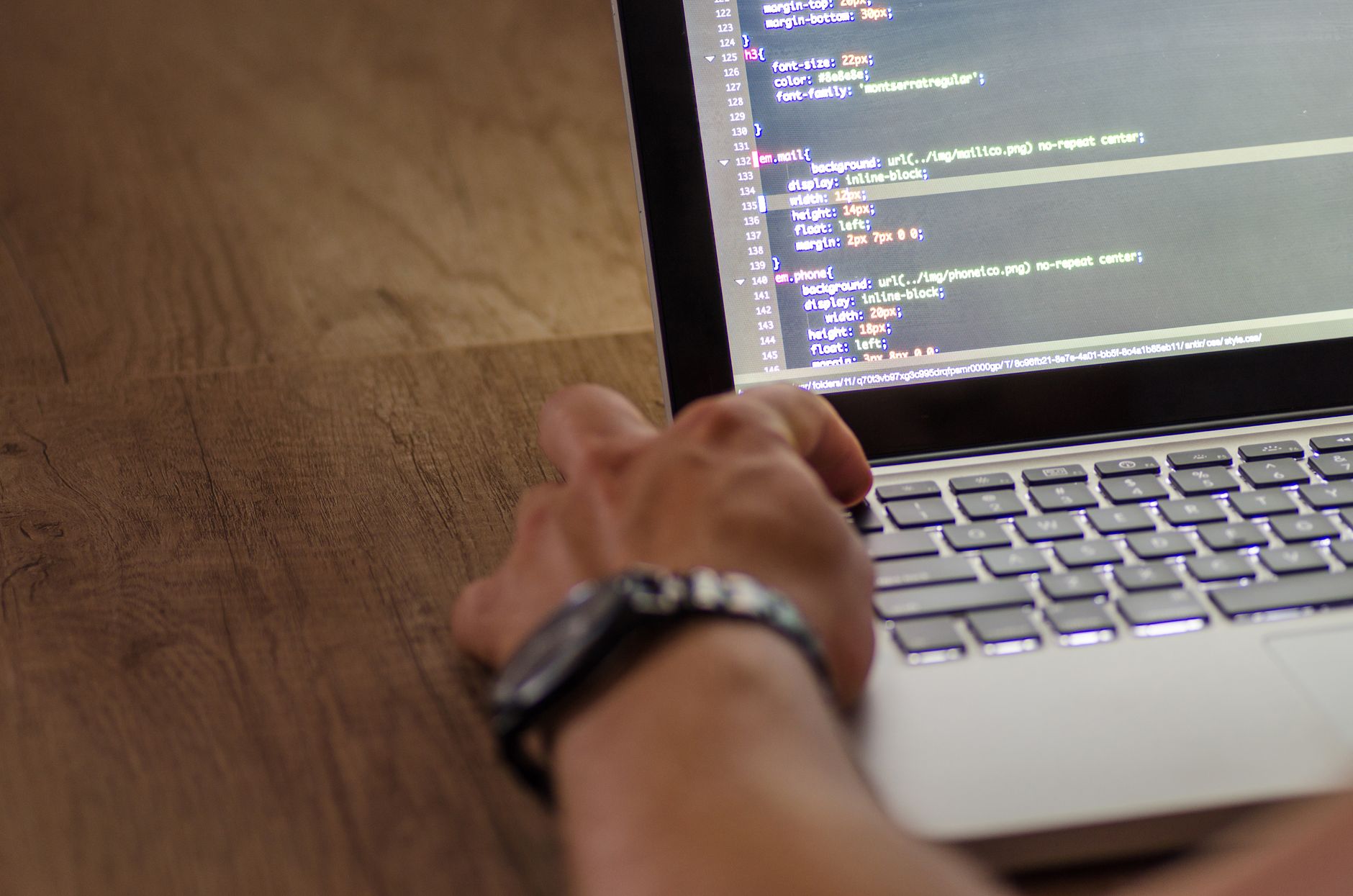 Waarom een mooie B2B-website in 2026 nog geen leads oplevert
