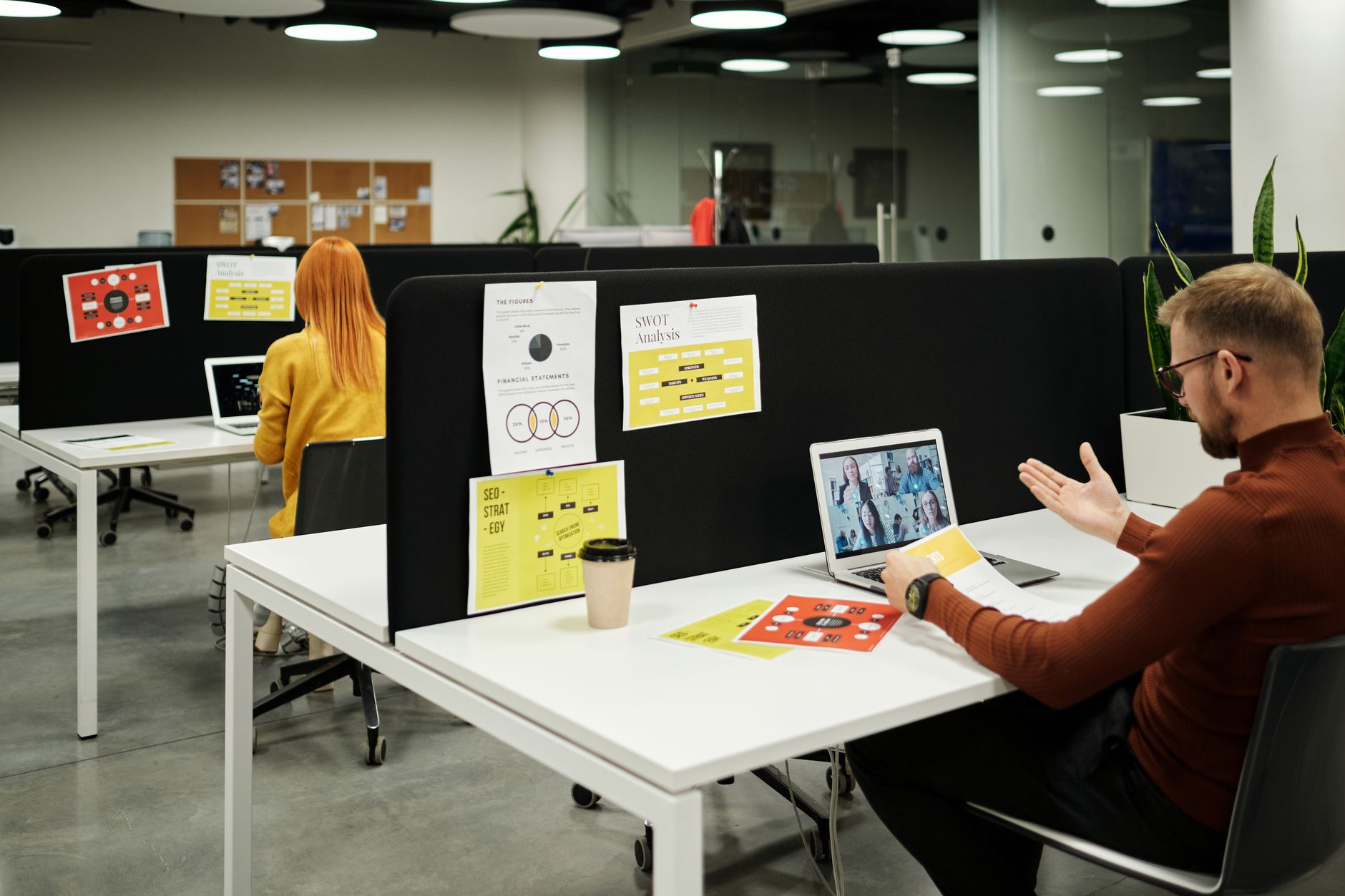Pourquoi certains moteurs AI considèrent-ils des marques comme des références en SEO d’entité ? - Photographie professionnelle
