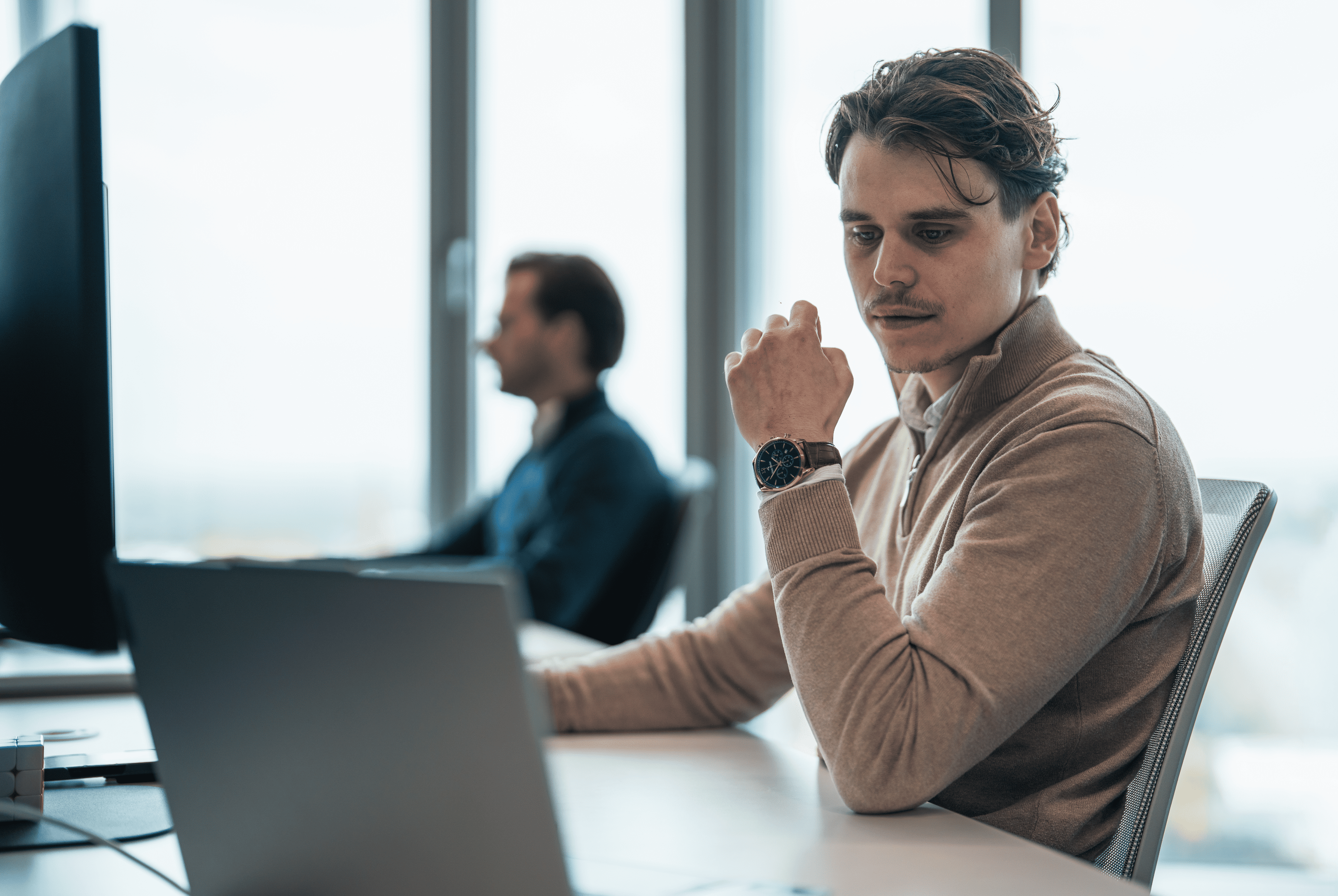 Signaal 2: de kandidaat stelt meer vragen dan hij antwoorden geeft - IT & Data Recruitment