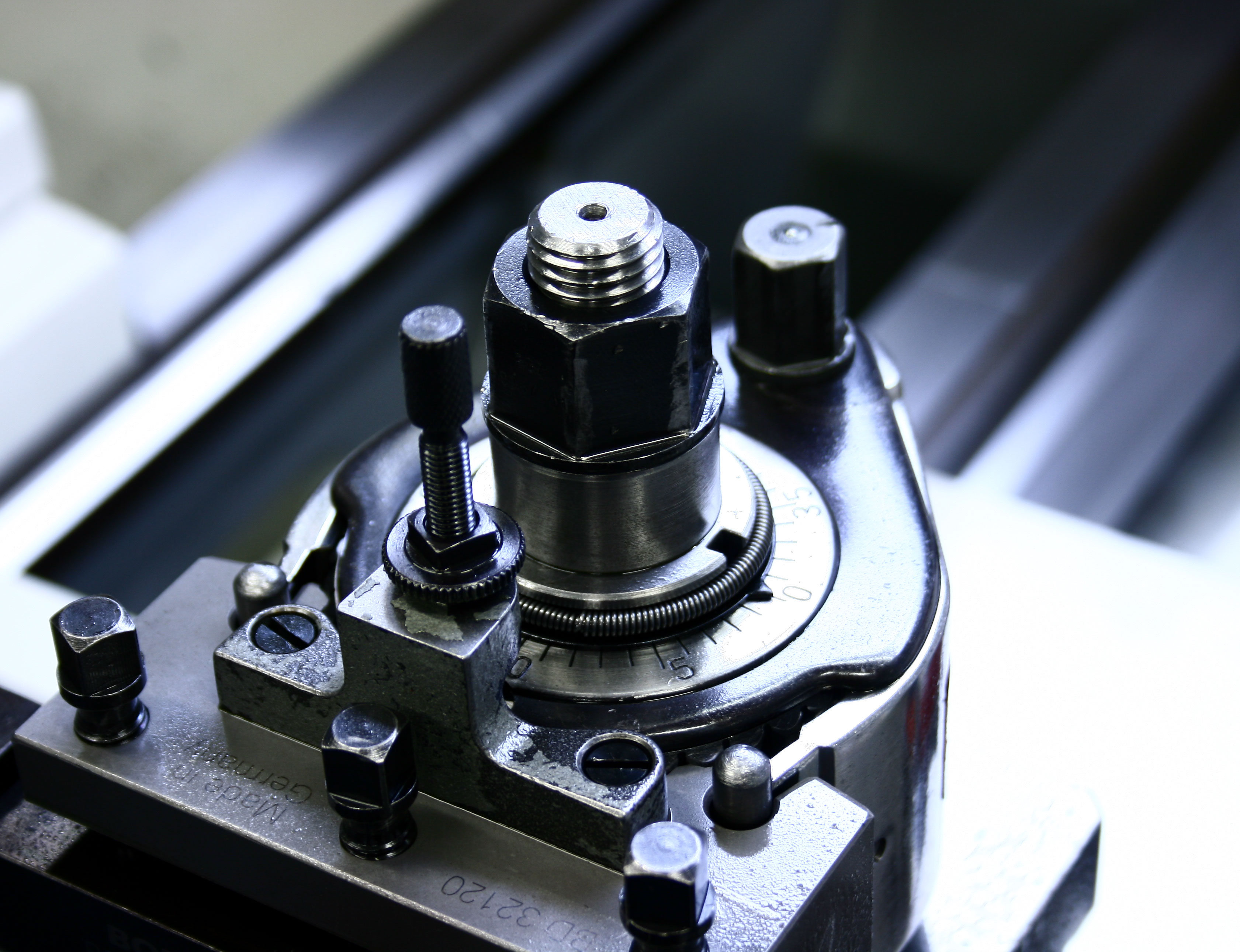 Insteltijd verkorten bij CNC draaien en frezen praktische optimalisatie op de werkvloer - Professional photography